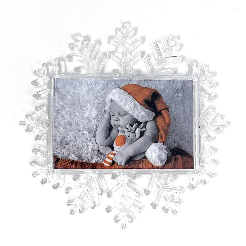 Buy 70 x 45mm Snowflake Magnet - Pack of 10 from £34.50 Online