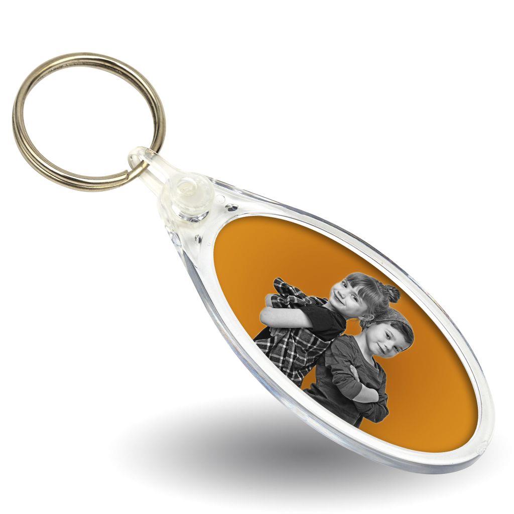 Buy 50 x 25mm Oval Blank Plastic Photo Insert Keyring - Pack of 50 from £29.37 Online