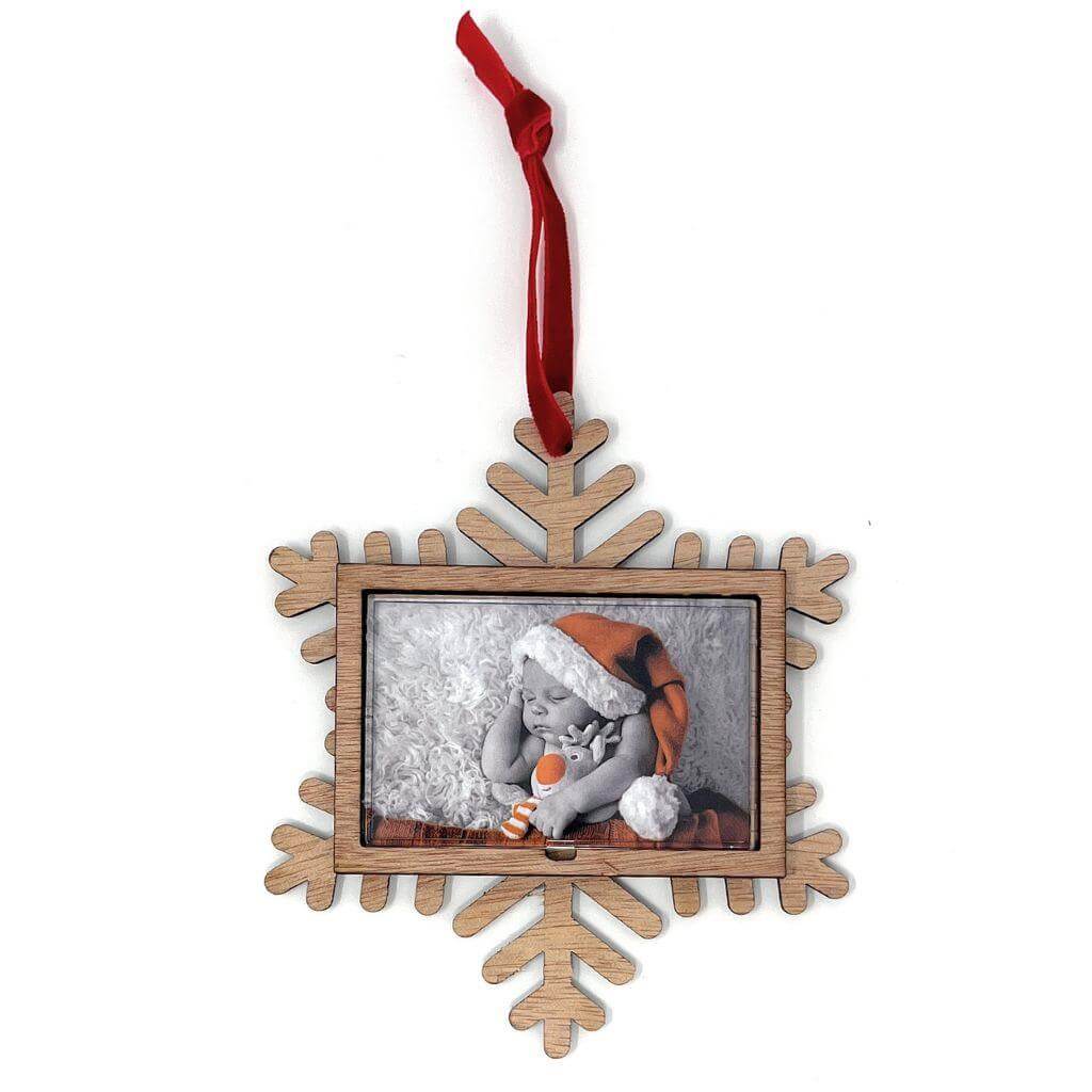 Buy L4 Wooden Snowflake Hanger - Insert 70 x 45mm - Pack of 6 from £18.72 Online